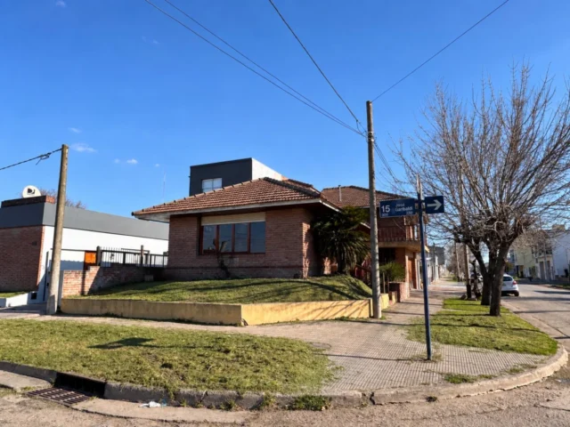 Casas, chalets en Venta — José Garibaldi 253