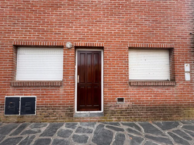 Departamentos, pisos y semipisos en Alquiler — c. 30 604