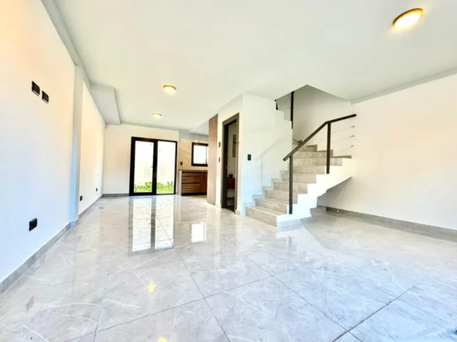 Dúplex en Venta — GERONIMO REJON 6339