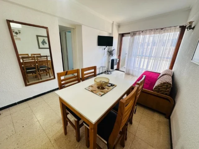 Departamentos, pisos y semipisos en Alquiler Temporario — BV. MARITIMO 2433