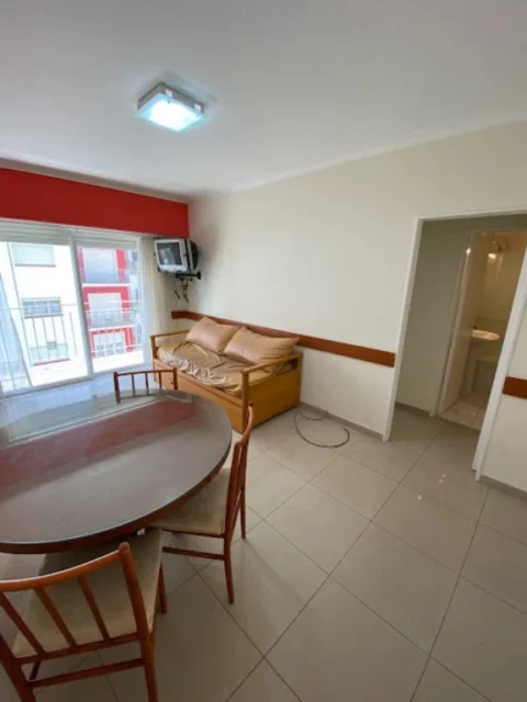 Departamentos, pisos y semipisos en Alquiler por Día — Cordoba 2186