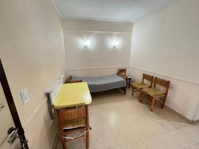 Departamentos, pisos y semipisos en Alquiler — Av. Colon  1700