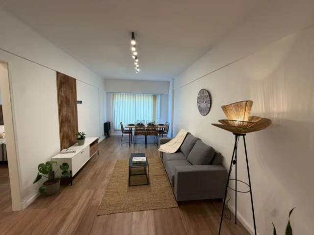 Departamentos, pisos y semipisos en Venta — Av. Colon 1600