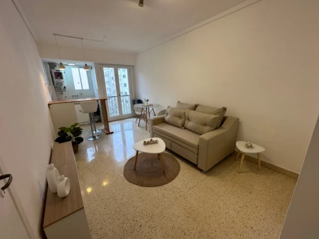 Departamentos, pisos y semipisos en Venta — Falucho 2162