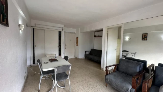 Departamentos, pisos y semipisos en Venta — Bolivar 2100