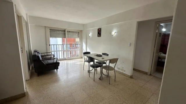 Departamentos, pisos y semipisos en Alquiler — Bolivar 2100