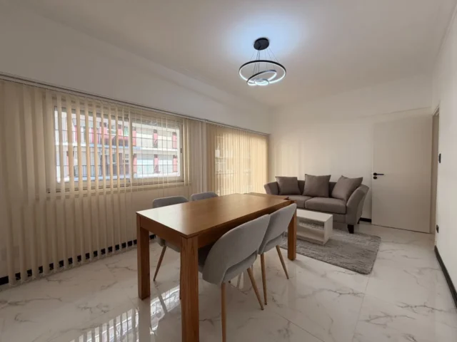 Departamentos, pisos y semipisos en Venta — Belgrano 2261