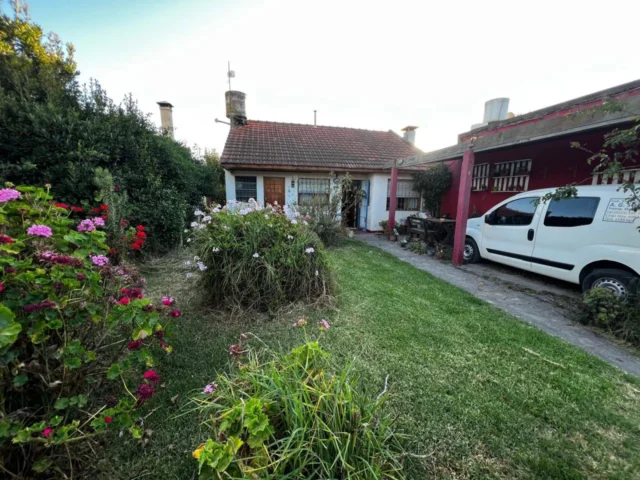Casas, chalets en Venta — Calle 443