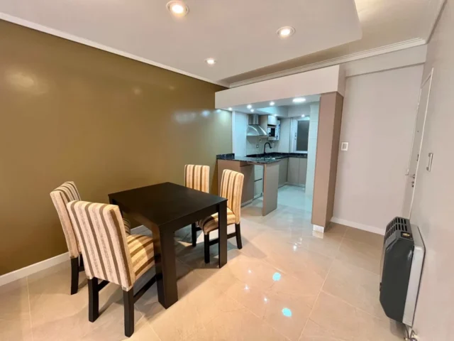 Departamentos, pisos y semipisos en Venta — Moreno 2568