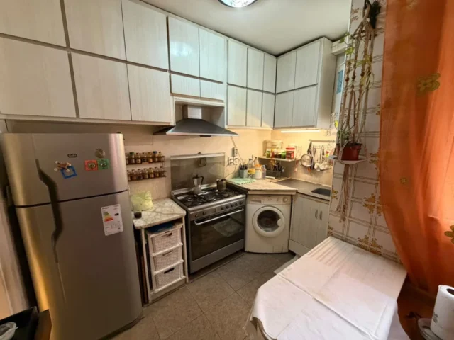 Departamentos, pisos y semipisos en Venta — Bolivar 2379