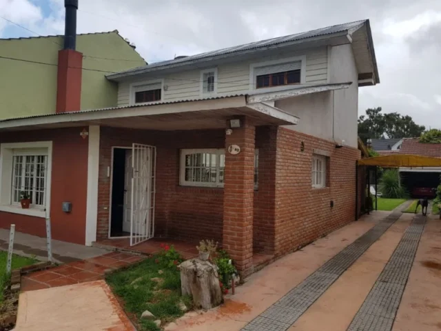 Casas, chalets en Venta — Florisbelo Acosta 6000