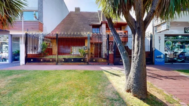 Casas, chalets en Venta — Tejedor 667