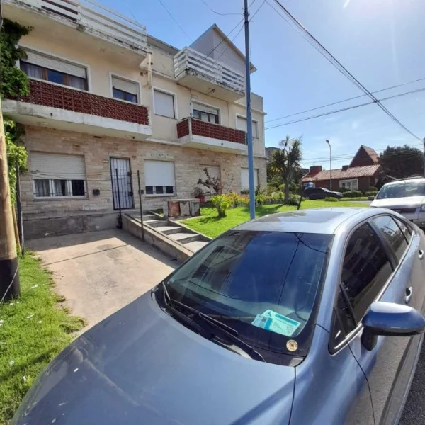 PH en Venta — Evaristo Carriego 200