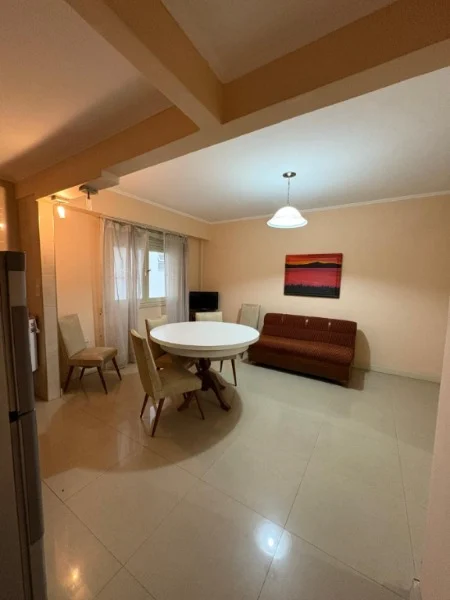 Departamentos, pisos y semipisos en Alquiler — Av colon 1400