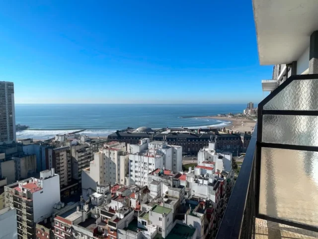 Departamentos, pisos y semipisos en Venta — Moreno 2234