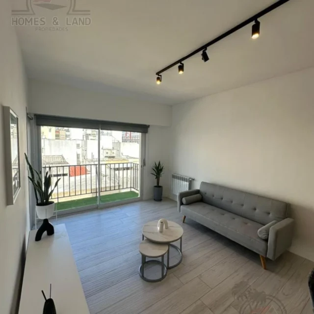 Departamentos, pisos y semipisos en Venta — San Martín 2200