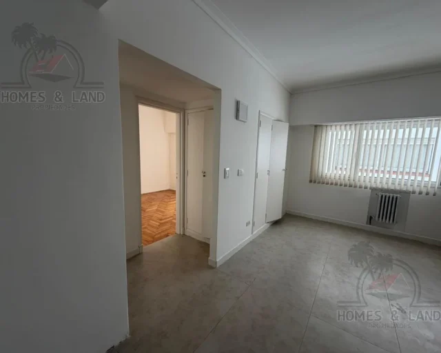 Departamentos, pisos y semipisos en Venta — La Rioja 2300