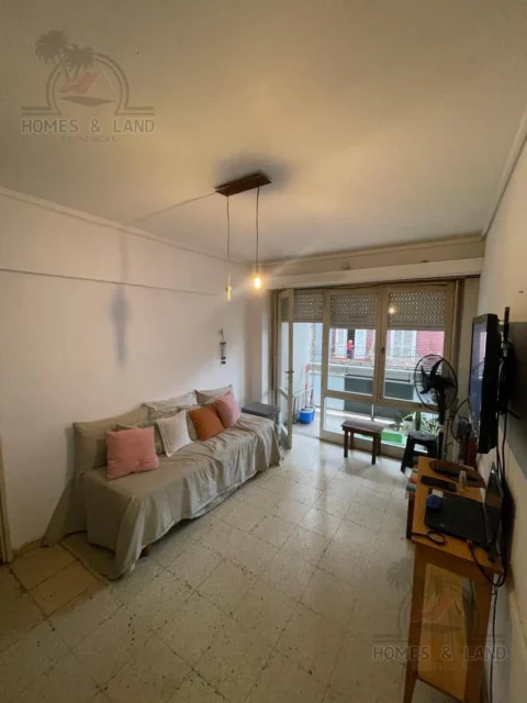 Departamentos, pisos y semipisos en Venta — Sarmiento 2375 1A