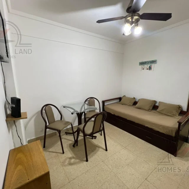 Departamentos, pisos y semipisos en Venta — Corrientes 2000
