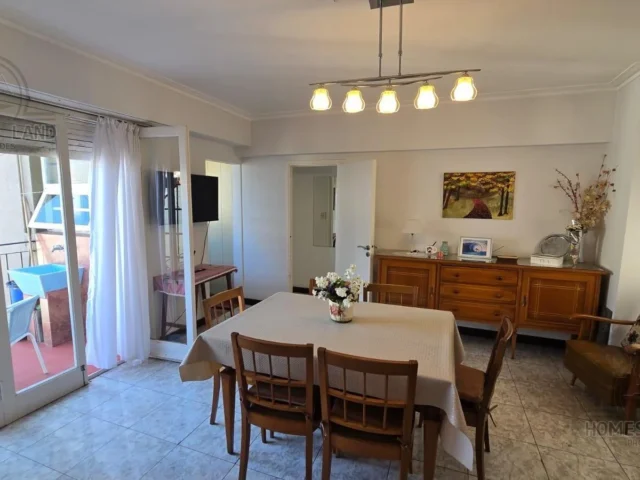 Departamentos, pisos y semipisos en Venta — Bolivar 2300