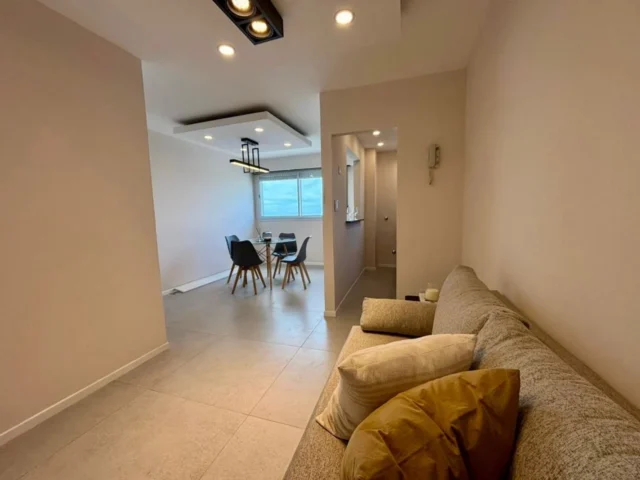Departamentos, pisos y semipisos en Venta — av. Luro 2237