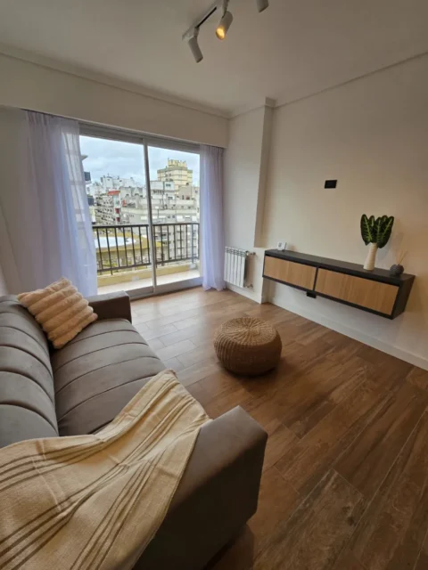 Departamentos, pisos y semipisos en Venta — Corrientes 2432 10 B