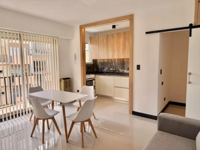 Departamentos, pisos y semipisos en Venta — moreno 2442