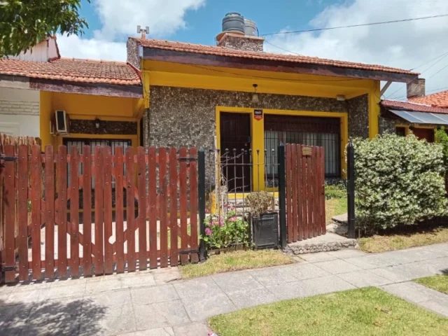 Casas, chalets en Venta — Serrano 3132