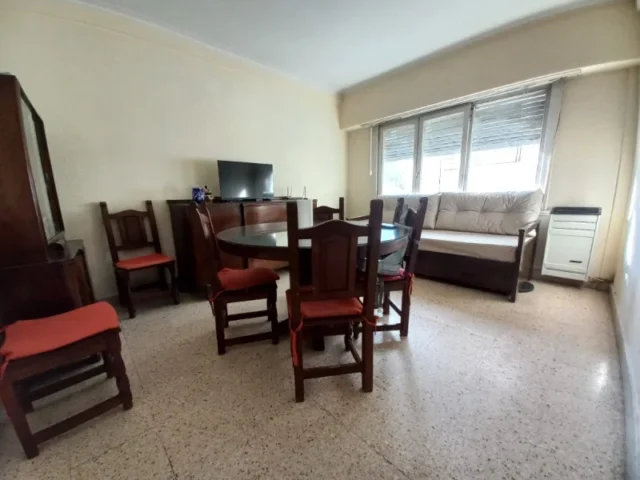 Departamentos, pisos y semipisos en Venta — moreno 3662
