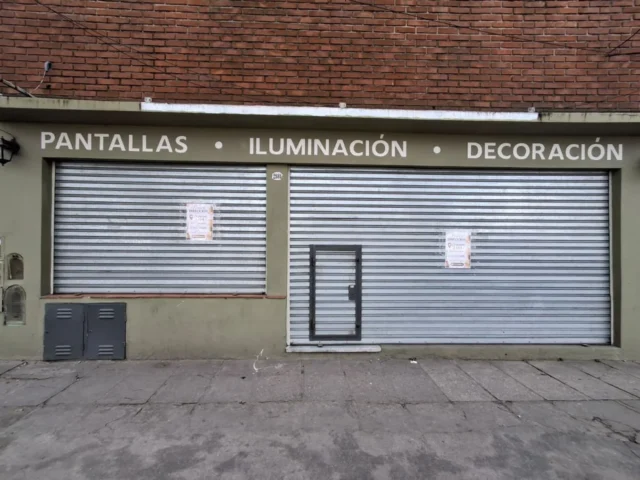 Locales en Alquiler — juan b justo 2181
