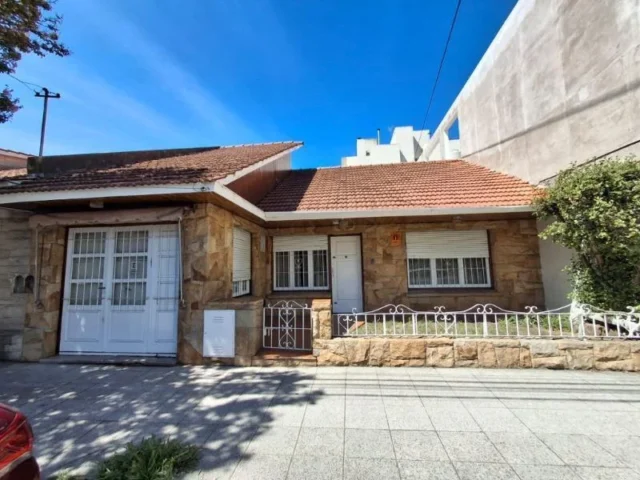 Casas, chalets en Venta — Corrientes