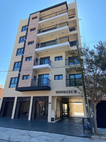 Departamentos, pisos y semipisos en Venta — san juan 600