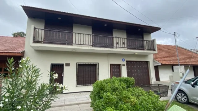 Casas, chalets en Alquiler — Acevedo 4564