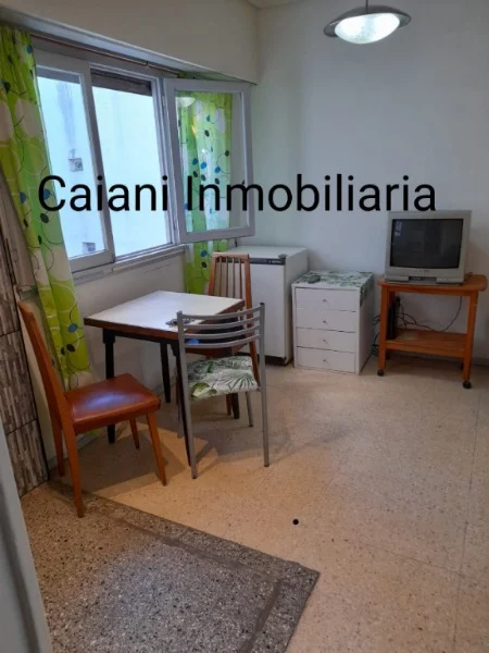 Departamentos, pisos y semipisos en Alquiler para Estudiantes — colon al 2200