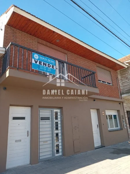 Casas, chalets en Alquiler — 1 de mayo 2324