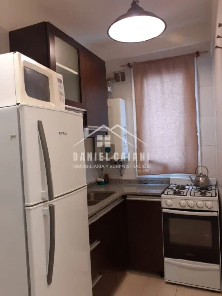 Departamentos, pisos y semipisos en Alquiler — Brown 1700