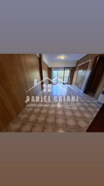 Departamentos, pisos y semipisos en Venta — 9 de julio y España