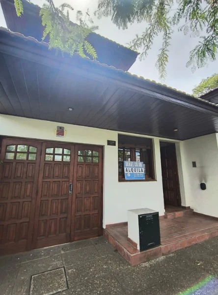 Casas, chalets en Alquiler — Paso 2115
