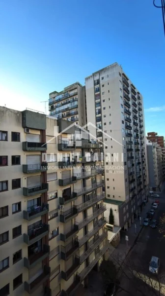 Departamentos, pisos y semipisos en Alquiler — Arenales 2300