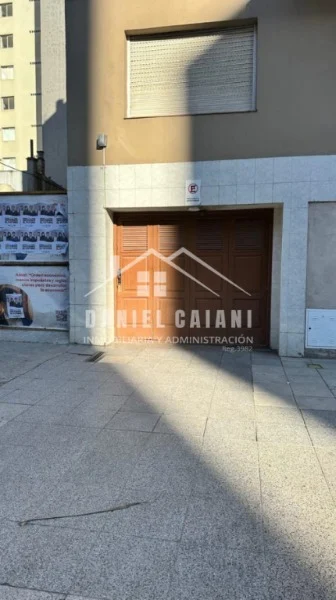 Cocheras y garages en Alquiler — INDEPENDENCIA 700