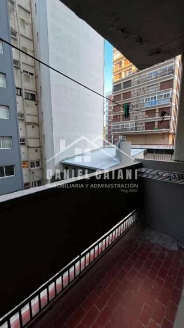 Departamentos, pisos y semipisos en Alquiler — TUCUMAN 2400
