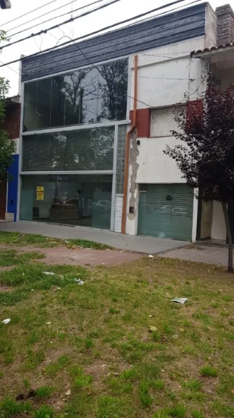 Locales en Venta — Libertad 4900