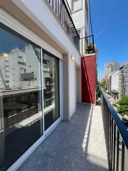 Departamentos, pisos y semipisos en Venta — Bolivar 2300