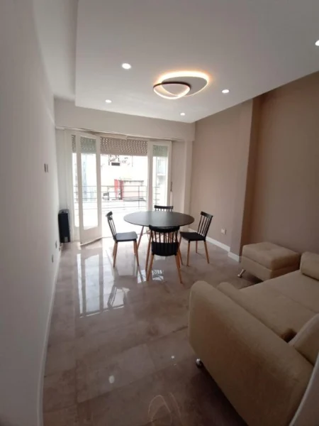 Departamentos, pisos y semipisos en Venta — Moreno 2300
