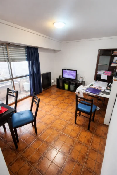 Departamentos, pisos y semipisos en Venta — Chacabuco 3155