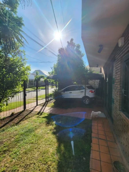 Casas, chalets en Venta — Beruti 4700