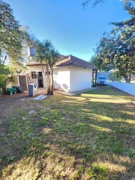 Casas, chalets en Venta — C. 4 465