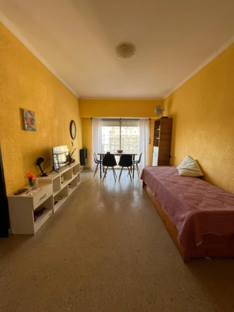 Departamentos, pisos y semipisos en Venta — Entre Ríos 1800