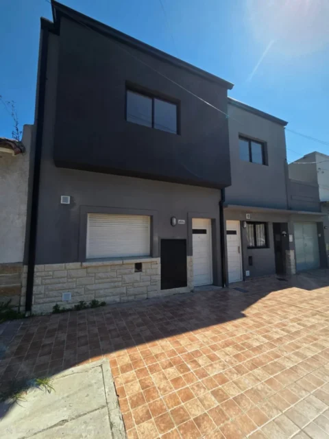 PH en Venta — Falucho 4500