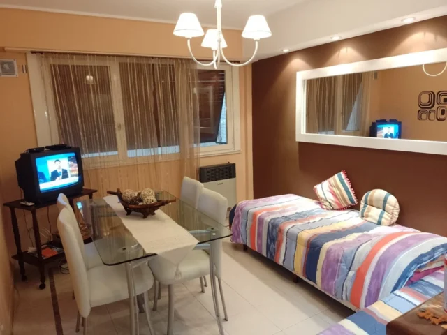 Departamentos, pisos y semipisos en Venta — Colón 2300